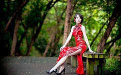 双腿扒开调教羞辱奶头